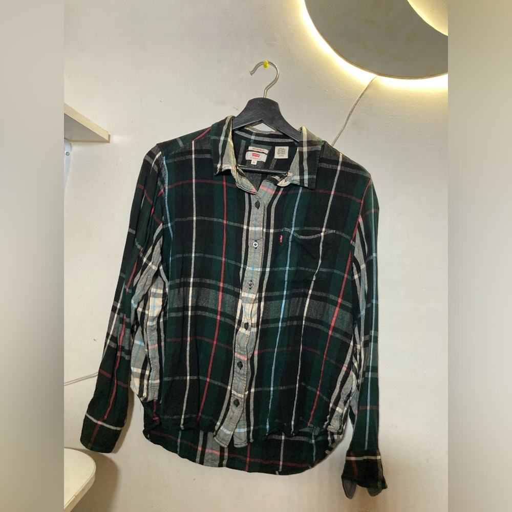 Levi’s plaid flannel extra large button down shirt green and white - Picture 1 of 4